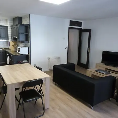 Palau-vacances Pirinenca Apartment